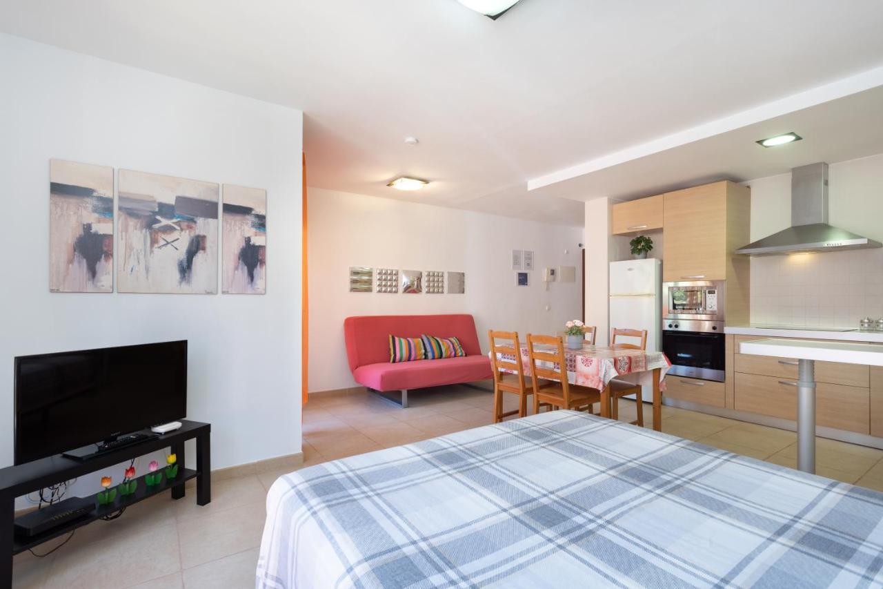 Palm Mar Studio Apartment Екстер'єр фото